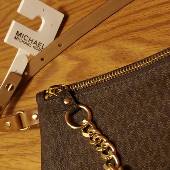 Michael Kors Belt Bag - Picture 4 of 12